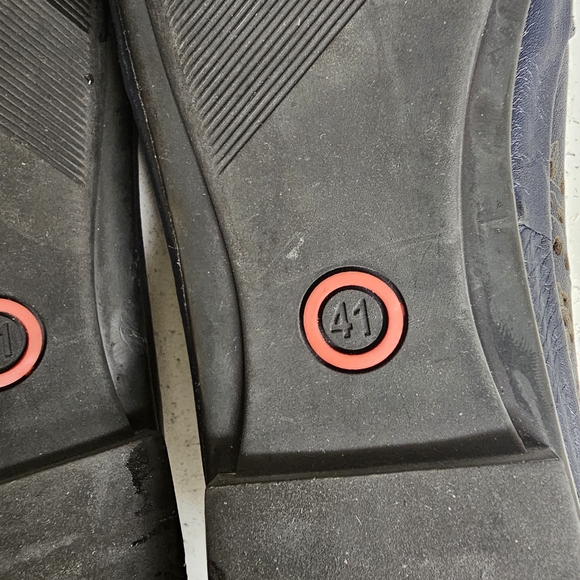 Spring Step Black Leather Shoes - Picture 5 of 5